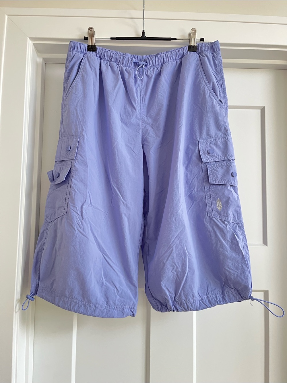 Relaxed Cargo Capris in Lavender